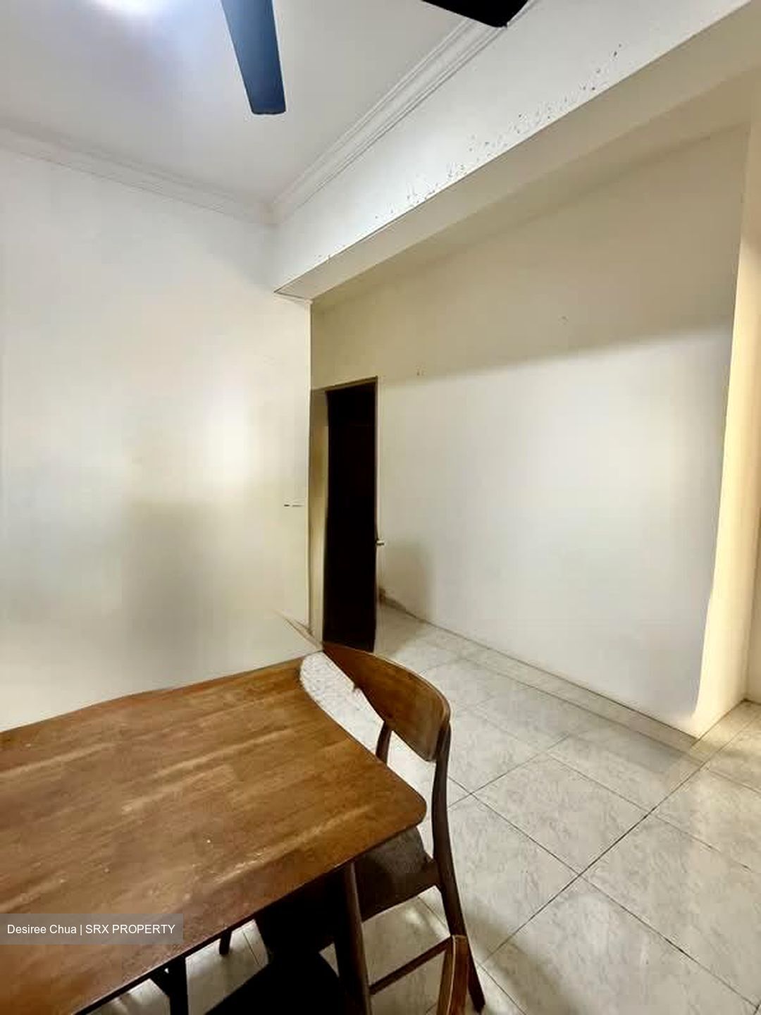 Eng Apartment (D14), Apartment #571413381